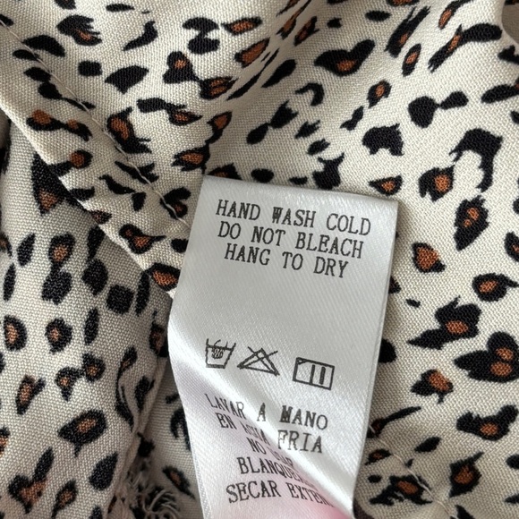 NWT Doe & Rae Boutique Leopard Print Drop Shoulder Wide Leg Jumpsuit Size L - Picture 10 of 10